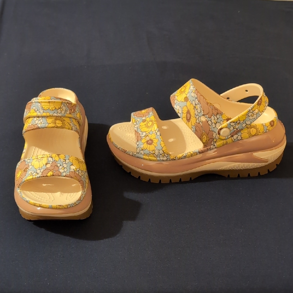 CROCS Mega Crush Platform Floral Sandal Women's Size 11